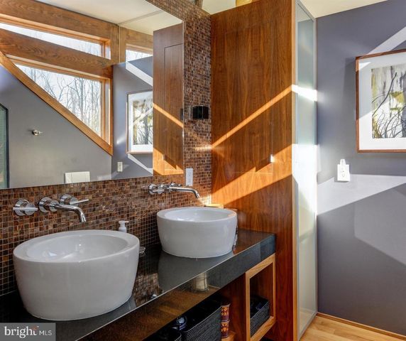 1127 WINDING DR, Cherry Hill, NJ 08003