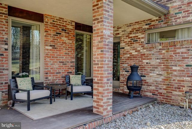 1127 WINDING DR, Cherry Hill, NJ 08003