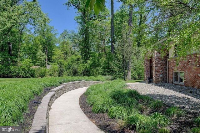 1127 WINDING DR, Cherry Hill, NJ 08003