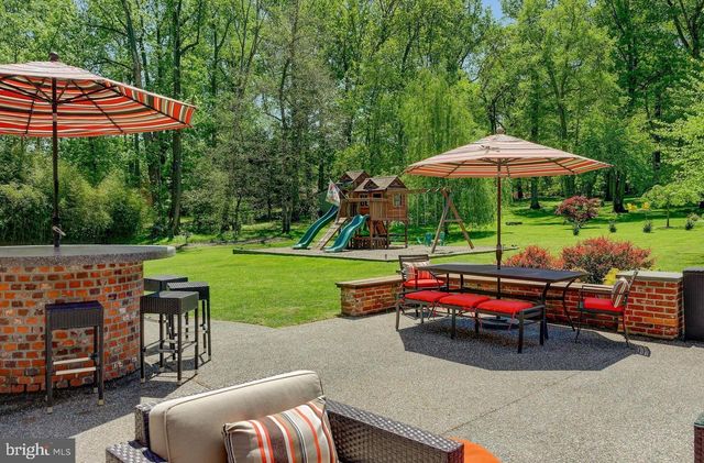 1127 WINDING DR, Cherry Hill, NJ 08003