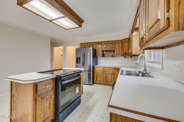 106 Meadow Court, Gray, TN 37615