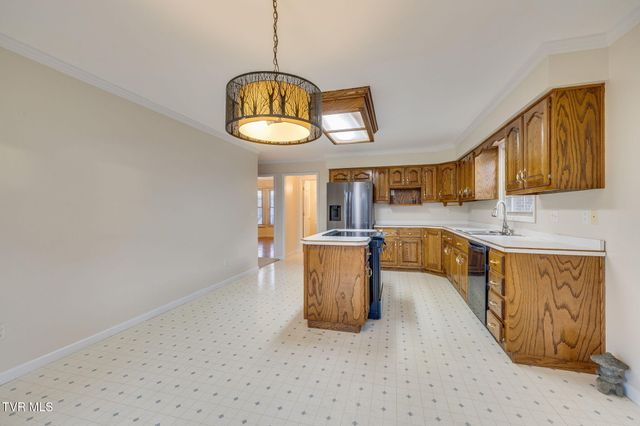 106 Meadow Court, Gray, TN 37615