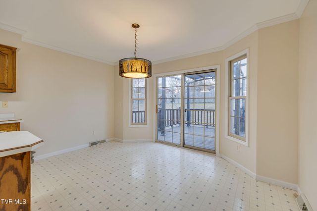 106 Meadow Court, Gray, TN 37615