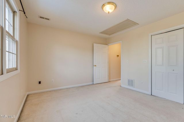 106 Meadow Court, Gray, TN 37615