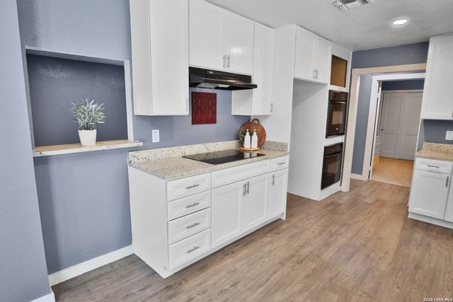 4322 WAIKIKI DR, San Antonio, TX 78218