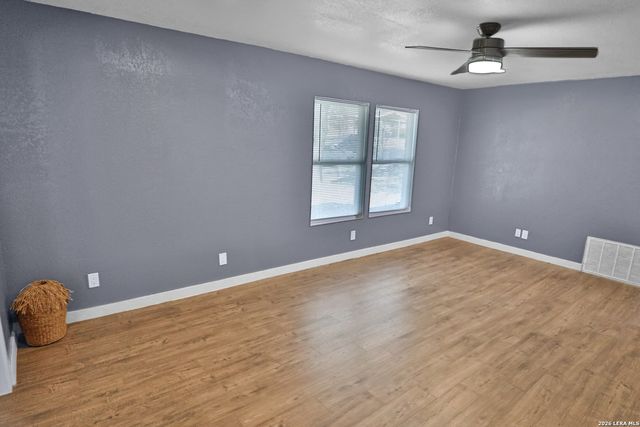 4322 WAIKIKI DR, San Antonio, TX 78218