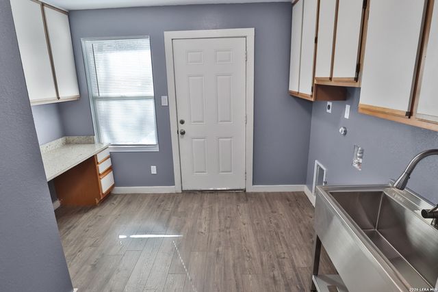 4322 WAIKIKI DR, San Antonio, TX 78218