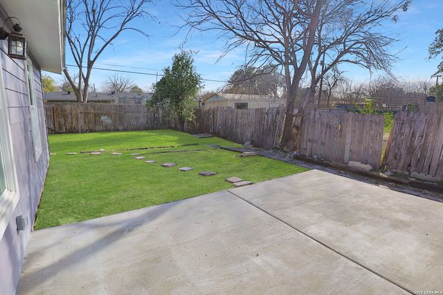 4322 WAIKIKI DR, San Antonio, TX 78218