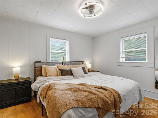 352 Jakes Branch Road, Spruce Pine, NC 28777