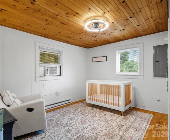 352 Jakes Branch Road, Spruce Pine, NC 28777