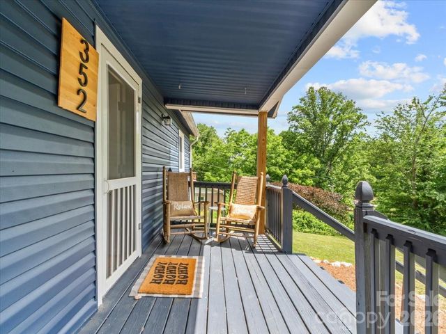 352 Jakes Branch Road, Spruce Pine, NC 28777