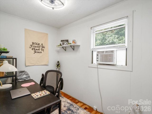 352 Jakes Branch Road, Spruce Pine, NC 28777