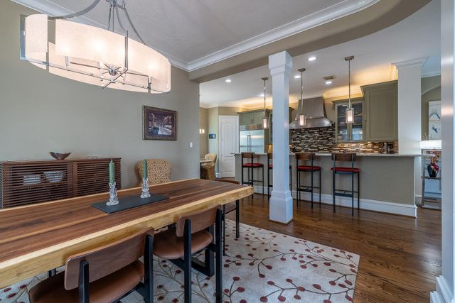 2105 Mcduffie Street, Houston, TX 77019