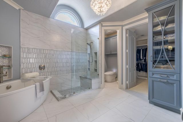 2105 Mcduffie Street, Houston, TX 77019