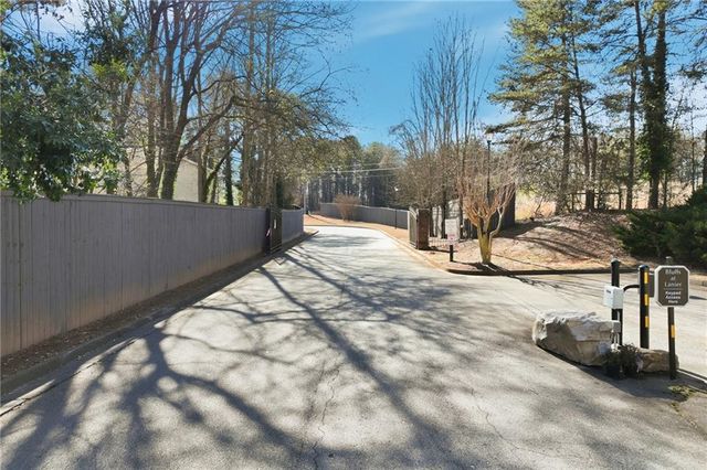 1499 Bluff Valley Circle, Gainesville, GA 30504