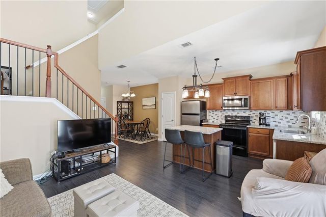 1499 Bluff Valley Circle, Gainesville, GA 30504