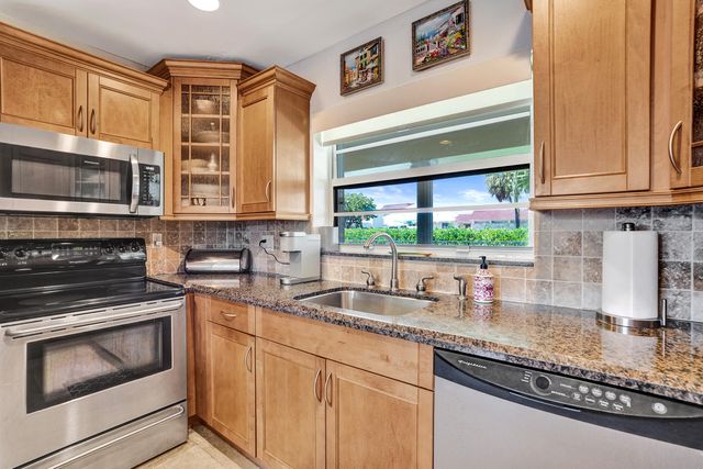 1900 N RIVERSIDE Drive, Pompano Beach, FL 33062