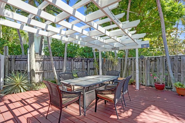 1900 N RIVERSIDE Drive, Pompano Beach, FL 33062