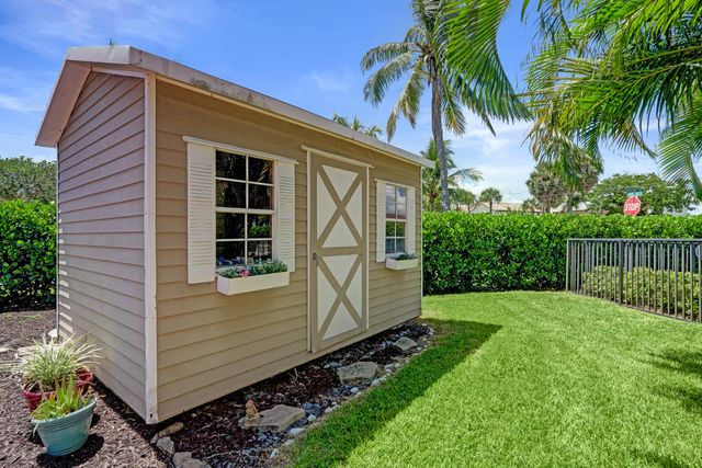 1900 N RIVERSIDE Drive, Pompano Beach, FL 33062