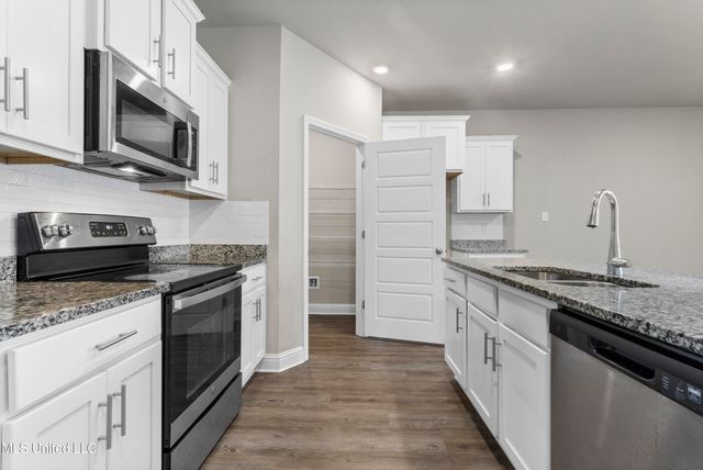 5505 Leeds Lane, Biloxi, MS 39532