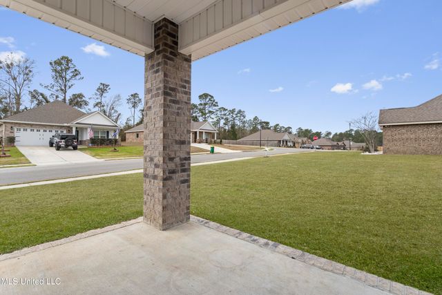 5505 Leeds Lane, Biloxi, MS 39532
