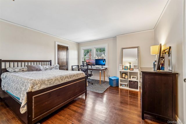 7 Parkview Court, White Plains, NY 10603