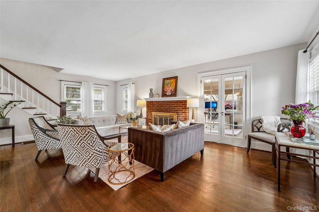 7 Parkview Court, White Plains, NY 10603 — photo 3