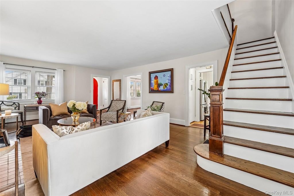 7 Parkview Court, White Plains, NY 10603 — photo 4