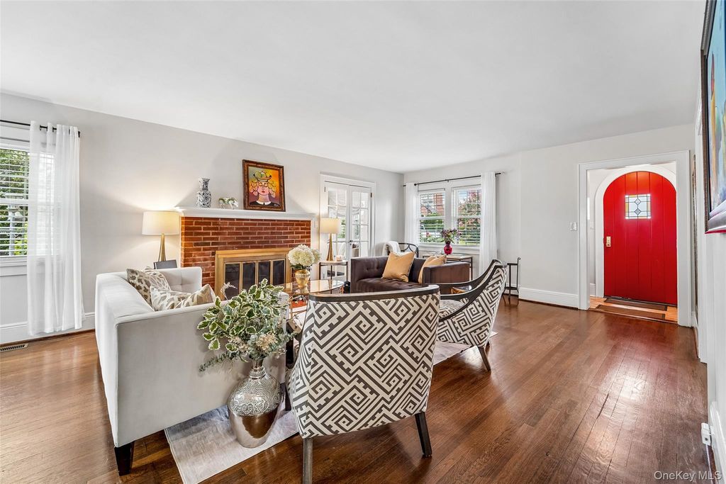 7 Parkview Court, White Plains, NY 10603 — photo 5
