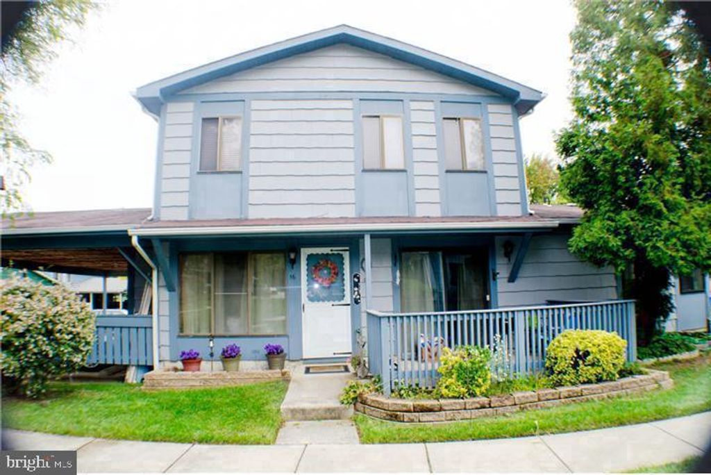 16 MAPLEWOOD, West Deptford, NJ 08066