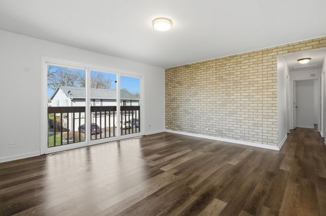 216 Eagle Court d, Bolingbrook, IL 60440