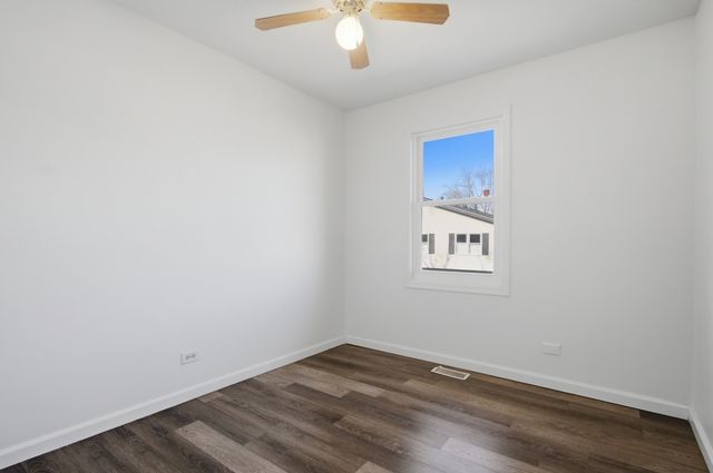 216 Eagle Court d, Bolingbrook, IL 60440