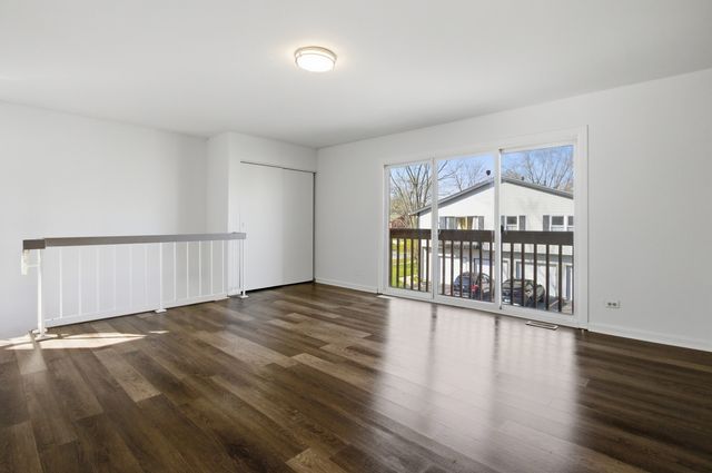 216 Eagle Court d, Bolingbrook, IL 60440