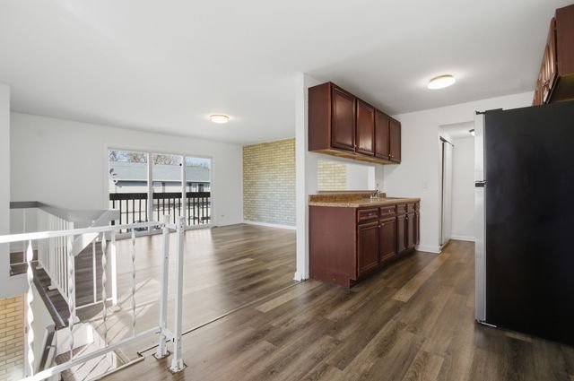 216 Eagle Court d, Bolingbrook, IL 60440