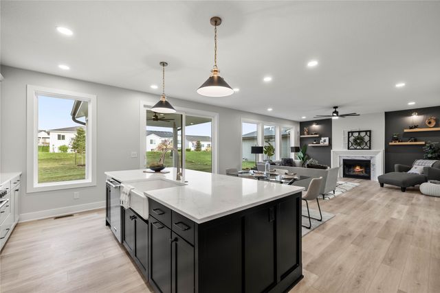 1278 S Radley Street, West Des Moines, IA 50266