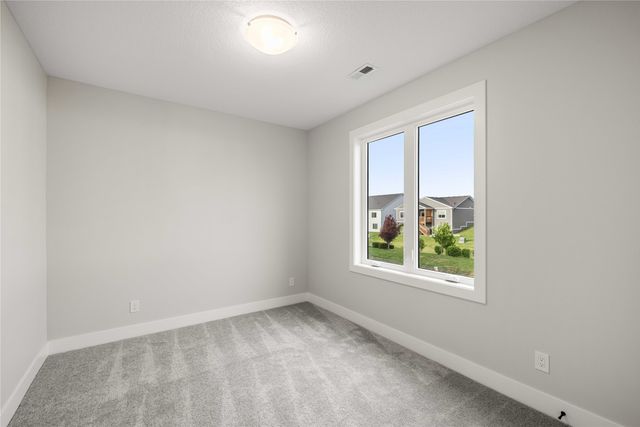 1278 S Radley Street, West Des Moines, IA 50266