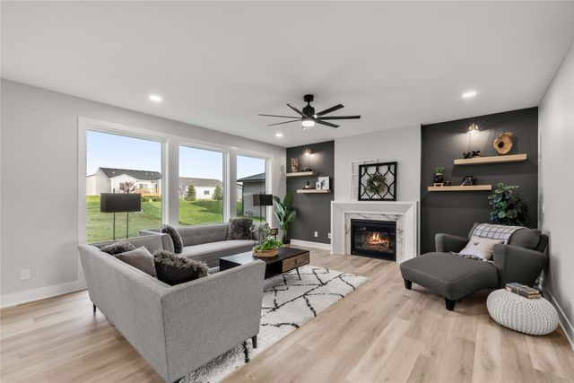 1278 S Radley Street, West Des Moines, IA 50266