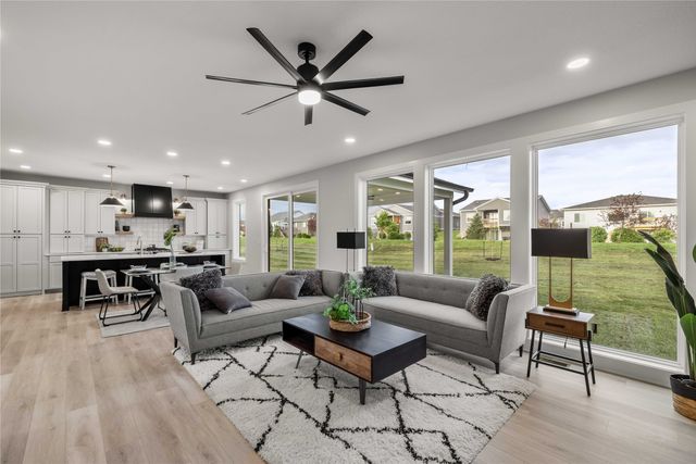 1278 S Radley Street, West Des Moines, IA 50266