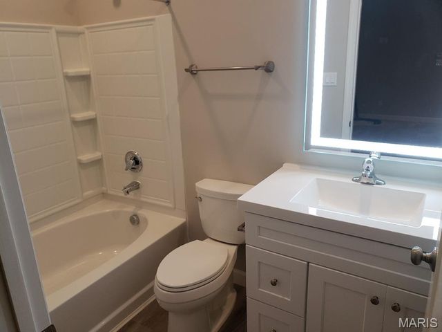 3648 Russell Boulevard, St Louis, MO 63110