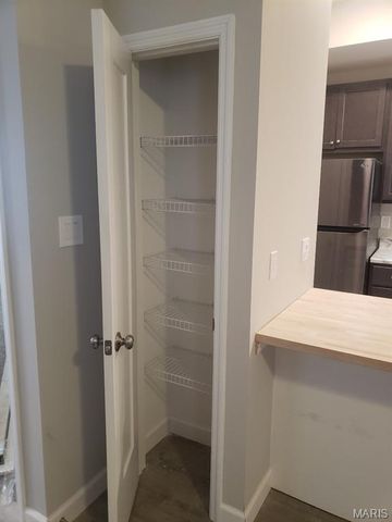 3648 Russell Boulevard, St Louis, MO 63110