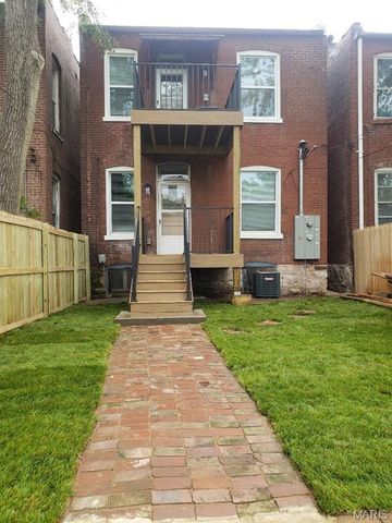 3648 Russell Boulevard, St Louis, MO 63110