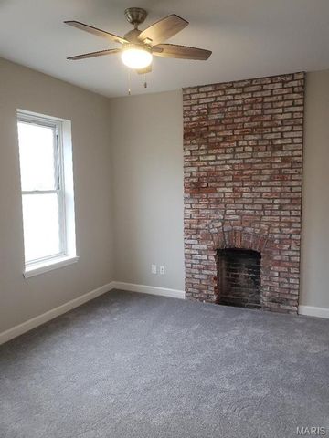 3648 Russell Boulevard, St Louis, MO 63110