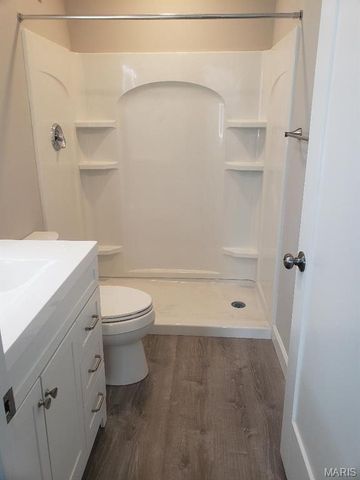 3648 Russell Boulevard, St Louis, MO 63110