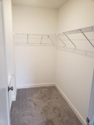 3648 Russell Boulevard, St Louis, MO 63110