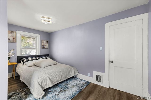 80 Kinsey Avenue, Tonawanda, NY 14217