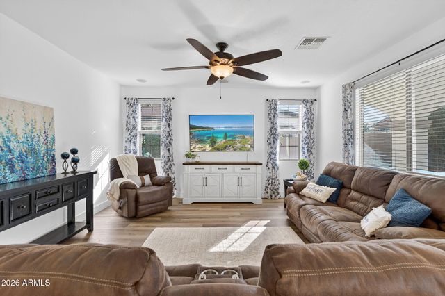 1925 E MIA Lane, Gilbert, AZ 85298