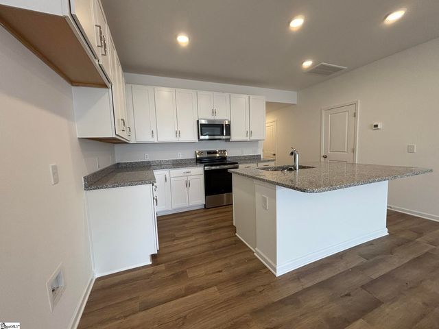 112 Brayden Run, Woodruff, SC 29388