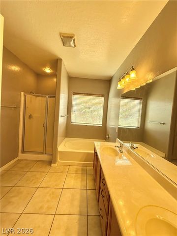 3989 Spanish Barb Street, Las Vegas, NV 89122