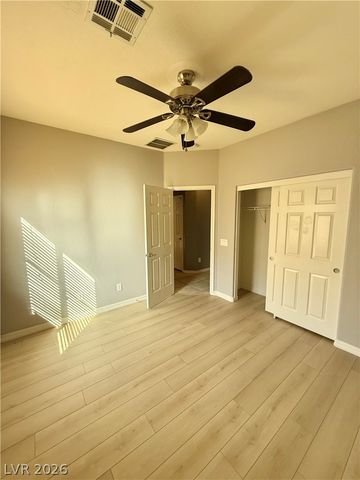 3989 Spanish Barb Street, Las Vegas, NV 89122