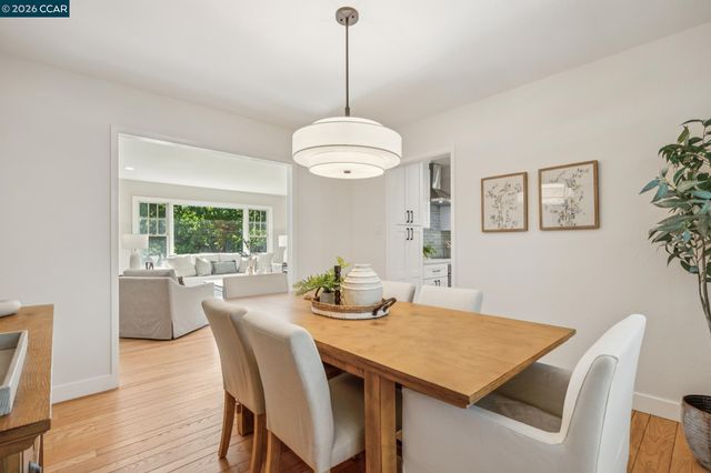 1026 Windsor Dr, Lafayette, CA 94549